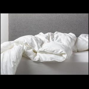 BRAND NEW Parachute Down Alternative Duvet Insert